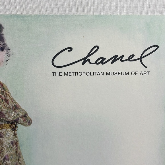 CHANEL Metropolitan Museum Of Art Book Harold Koda - Picture 5 of 13